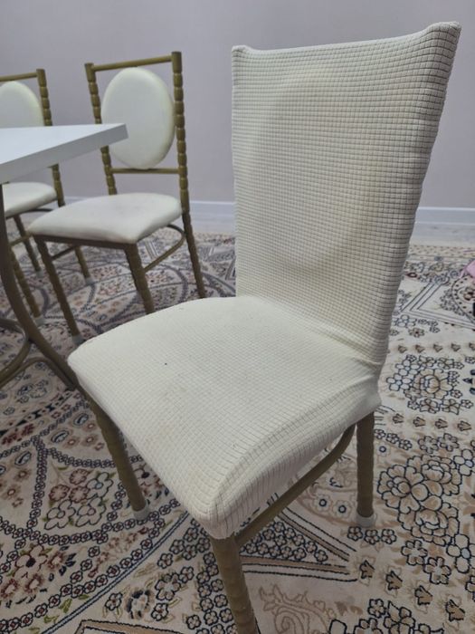 Продам стол со стульями в комплекте