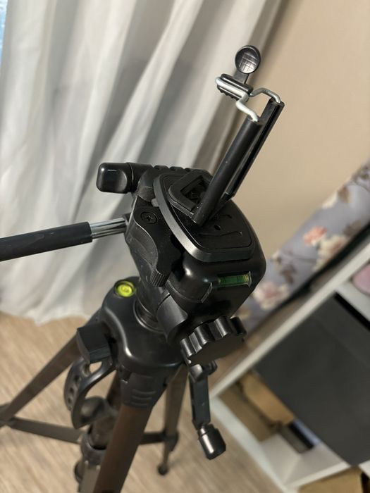 Продам штатив континент А2