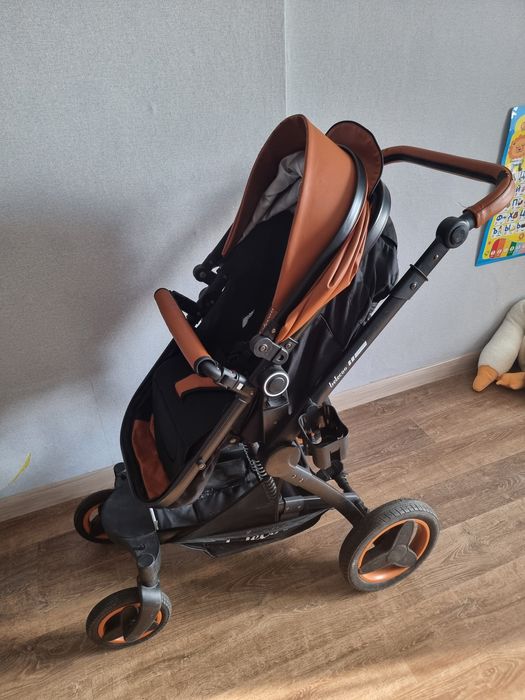 Продам детскую коляску
