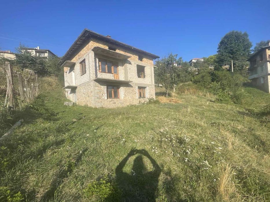 Продава се Къща в с. Давидково, Област Смолян - 583 кв.м за 74 €/кв.м - Снимка #1