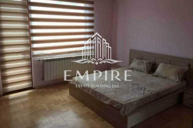 Дава се под наем Тристаен апартамент в София, Надежда 4 - 150 кв.м за 725 € - Снимка #2