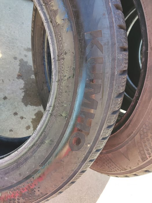 215/65/17 KUMHO Winter
