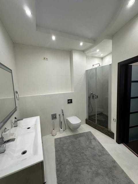 Продава се Двустаен апартамент в София, Център - 67 кв.м за 2821 €/кв.м - Снимка #3