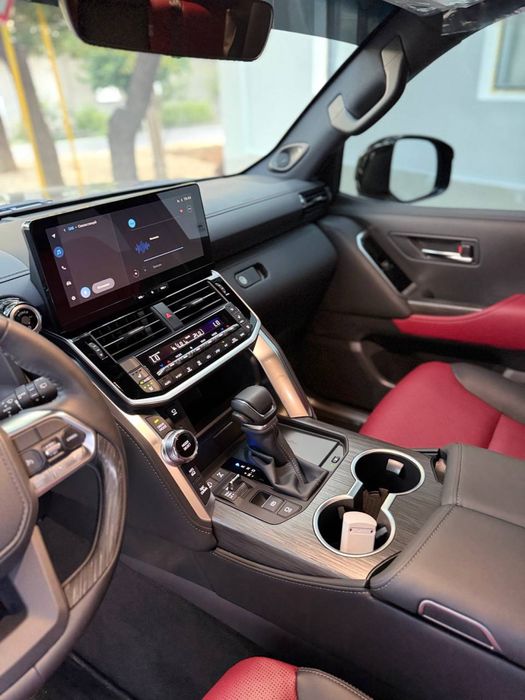 Toyota Land cruiser 300 hybrid