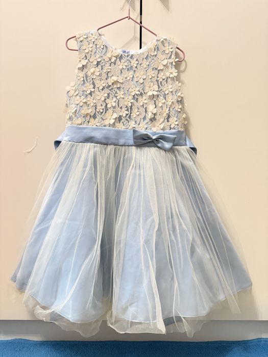 Нарядное платье детское