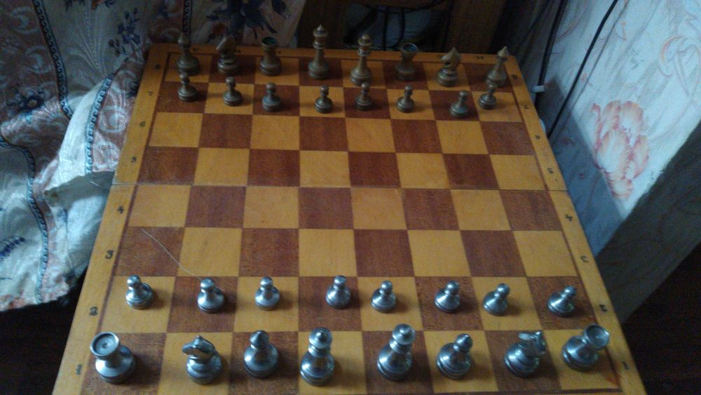 Большая доска 50см ,Львовский завод,и шахматы ручной работы Ссср