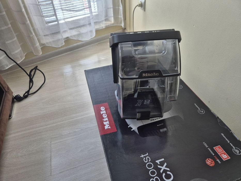 Прахосмукачка Miele Boost CX1