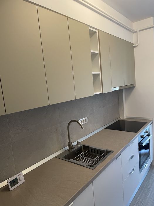 Inchiriez studio de lux