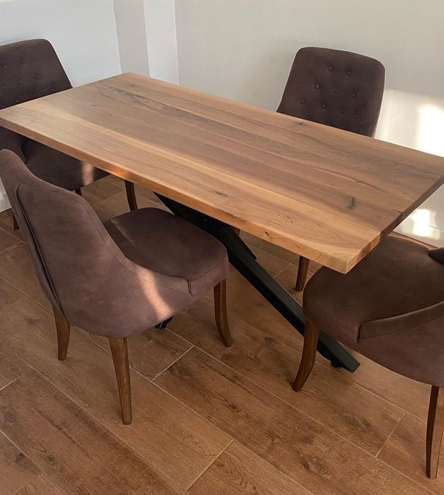 Трапезни маси от масив орех