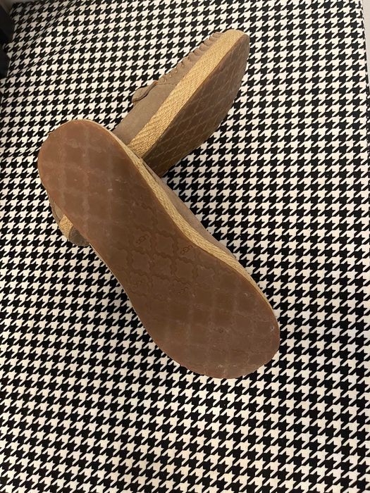 UGG Marrah Suede Loafers, marimea 36, culoare taupe.