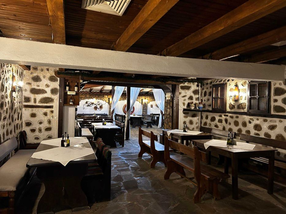 Дава се под наем Заведение в Банско - 300 кв.м за 51 € - Снимка #1