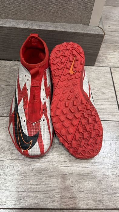 Обувь качественная!!