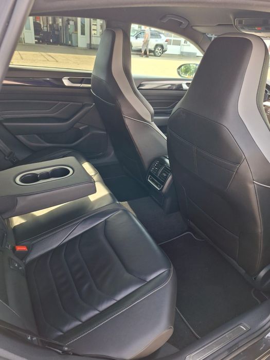VW Arteon R line