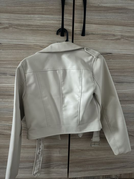 Кжено яке Stradivarius