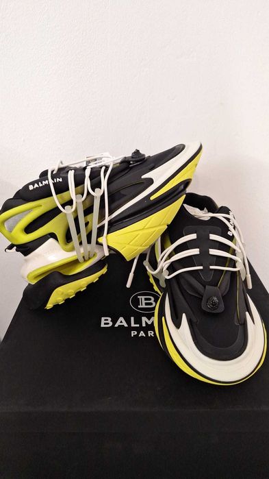 Adidași Balmain galbeni mărimea 42