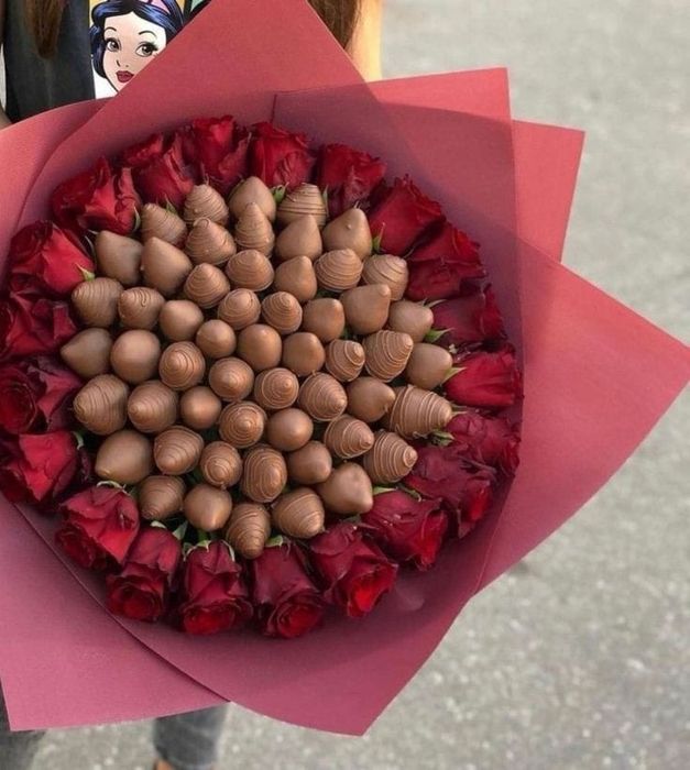 Клубника в шоколаде Астана