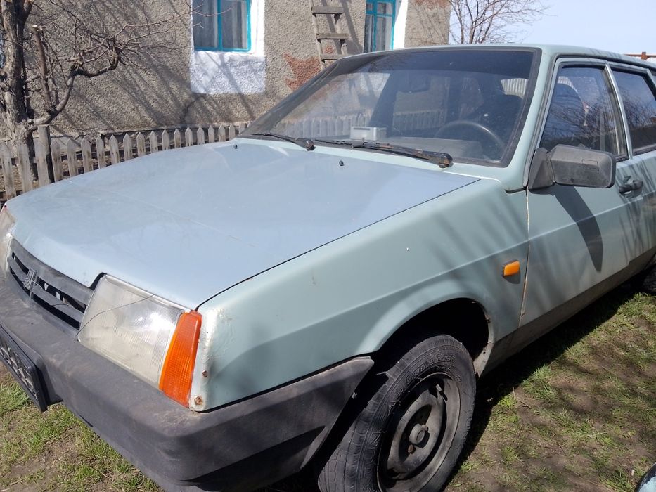 Продам 2109 по болтам