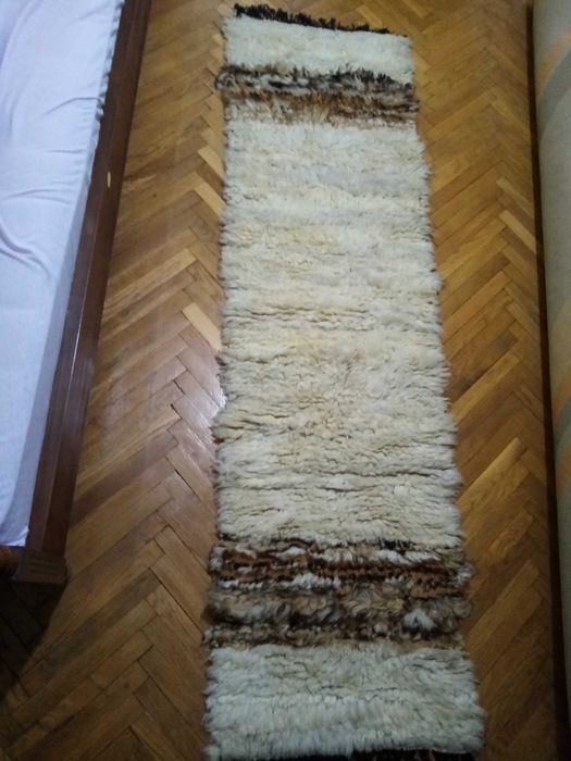 Нова вълнена черга, домашно тъкана постелка,малко тъкано килимче.