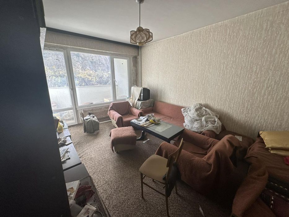 Продава се Двустаен апартамент в Перник, Център - 67 кв.м за 670 €/кв.м - Снимка #6