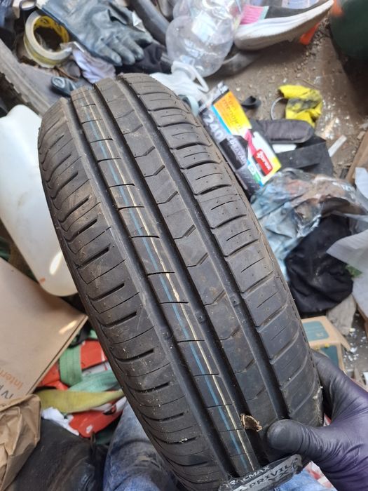 Vand 1 anvelopa 185 65 15 traxmax noua de vara