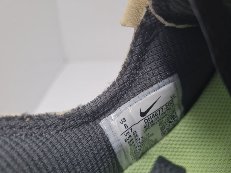 Кецове Nike Air Max 90 

Чисто нови с кутия.

Размер 41 стелка 26 см.