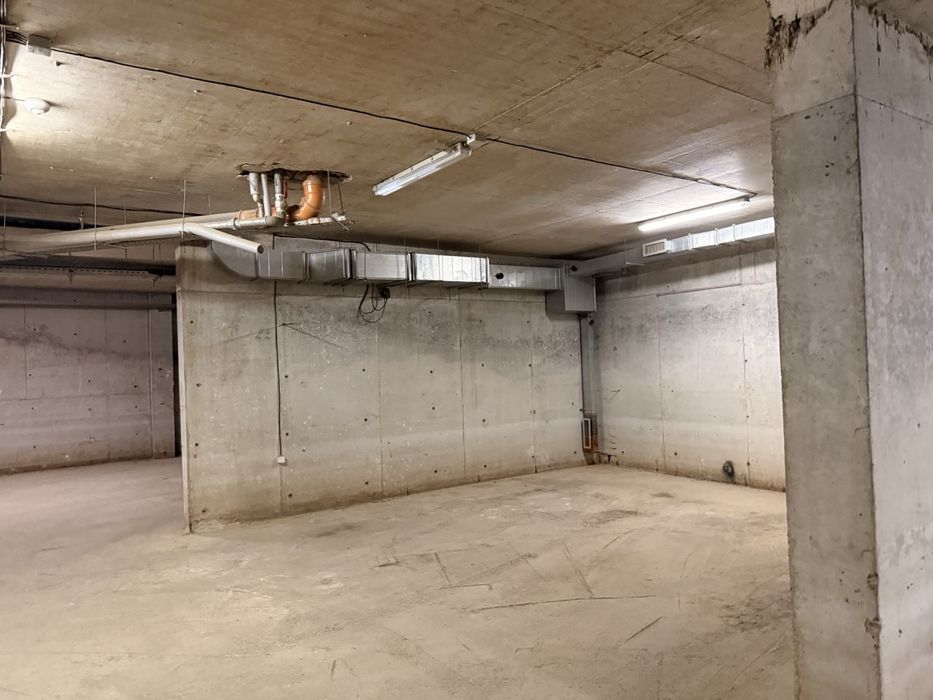 Паркомясто в подземен гараж гр.София, кв.Бъкстон