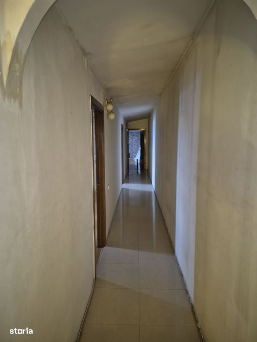 Vila cu 6 camere de inchiriat Piata Muncii - Calarasilor