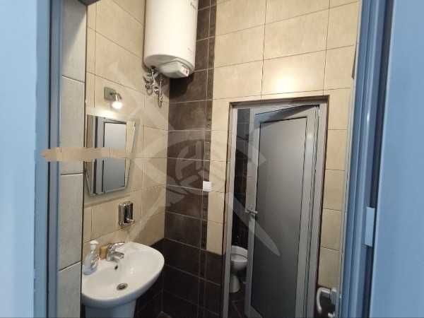Самостоятелна сграда под наем в Метро 184210