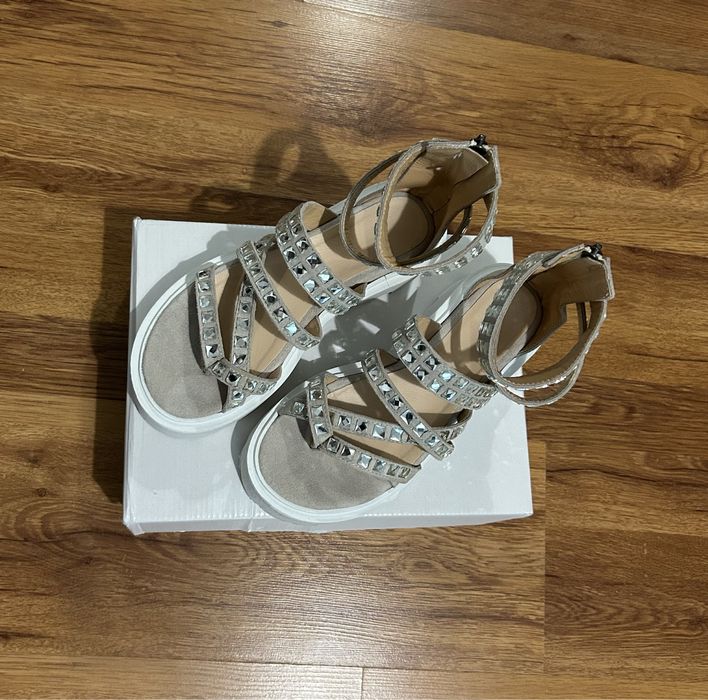 Sandale piele intoarsa