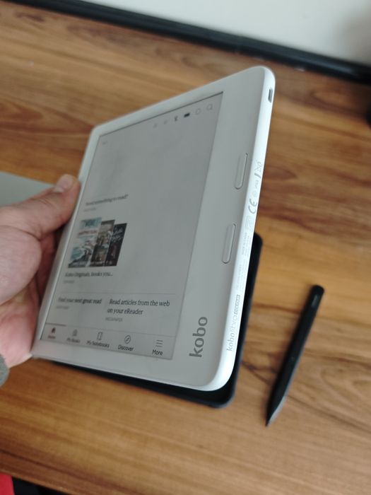 Cobo Libra Colour - четец за книги