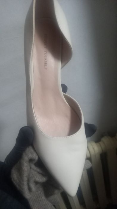 Продам туфли почти новые