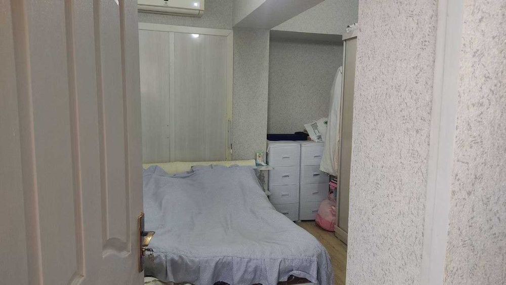 Своя, центр, метро Космонавтов 9.9, большая 1 передел в 2х (60м2)
