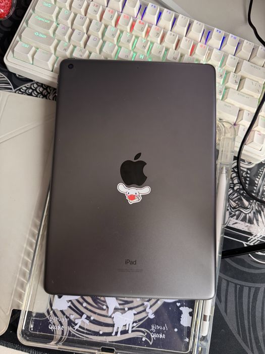 Ipad 9 поколение + стилус, или обмен предлагайте.