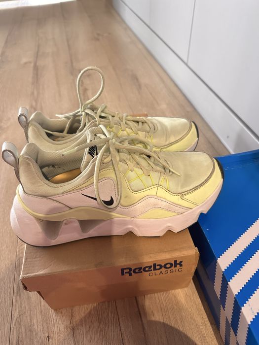 Продам кроссовки Найк