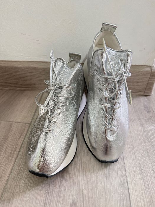 Кроссовки Namuhana