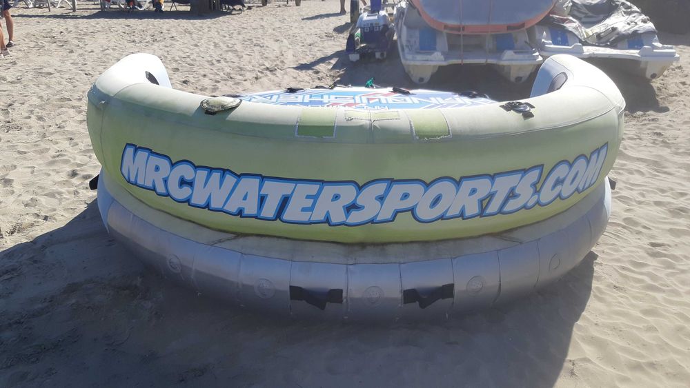 Продавам воден атракцион "диван: