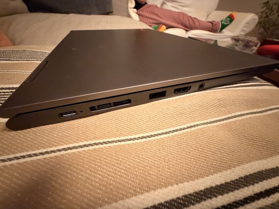 Lenovo ThinkPad X1 Yoga Gen 5