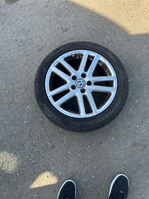 vand jenti aliaj R17