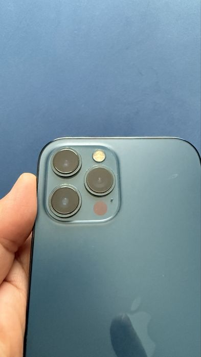 Продам Iphone 12 pro max 256g