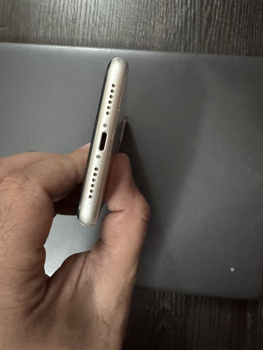 iphone 11   64GB xolati zor batareya 65%