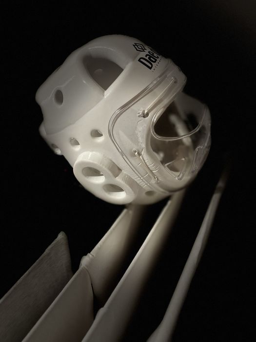 Продам защитный шлем размер L