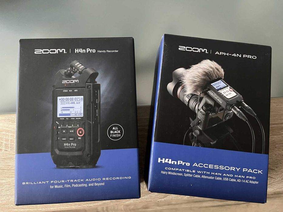 Vand Microfon profesional Zoom H4n Pro + pachet accesorii