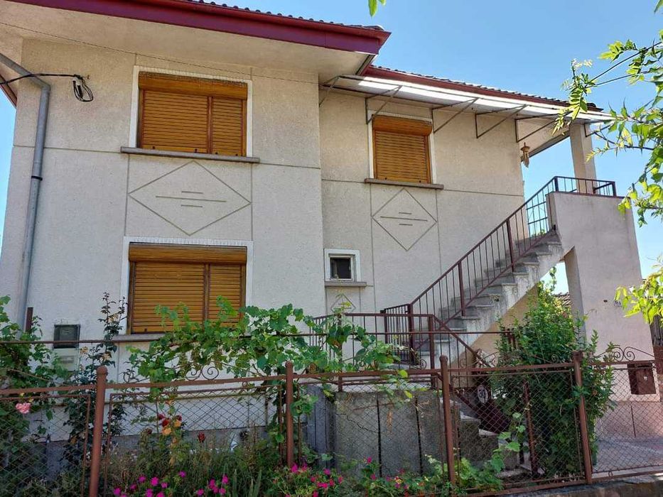 Vand Casa in  Deva