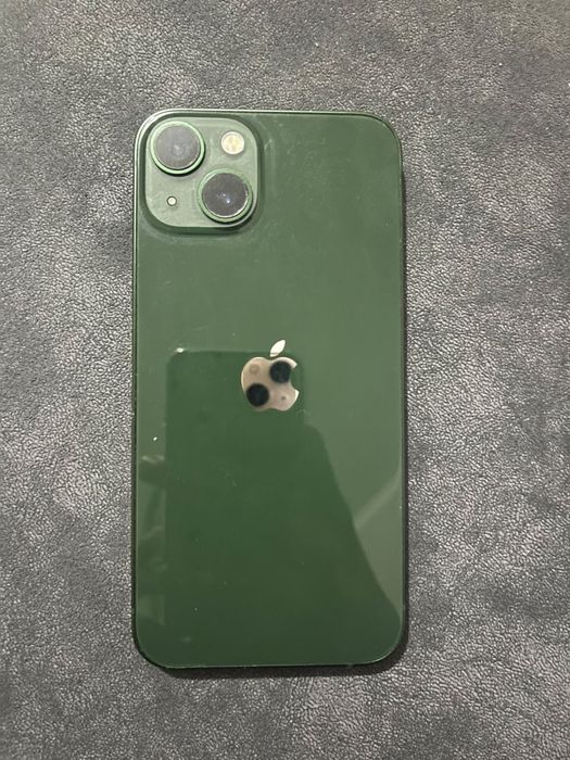 Продам Iphone 13