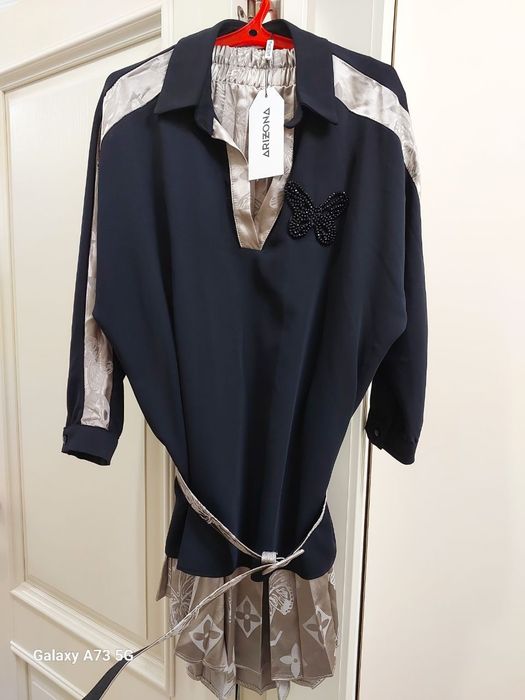 Продаётся женский костюм