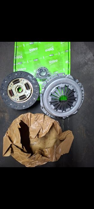 Автозапчасти Тойота