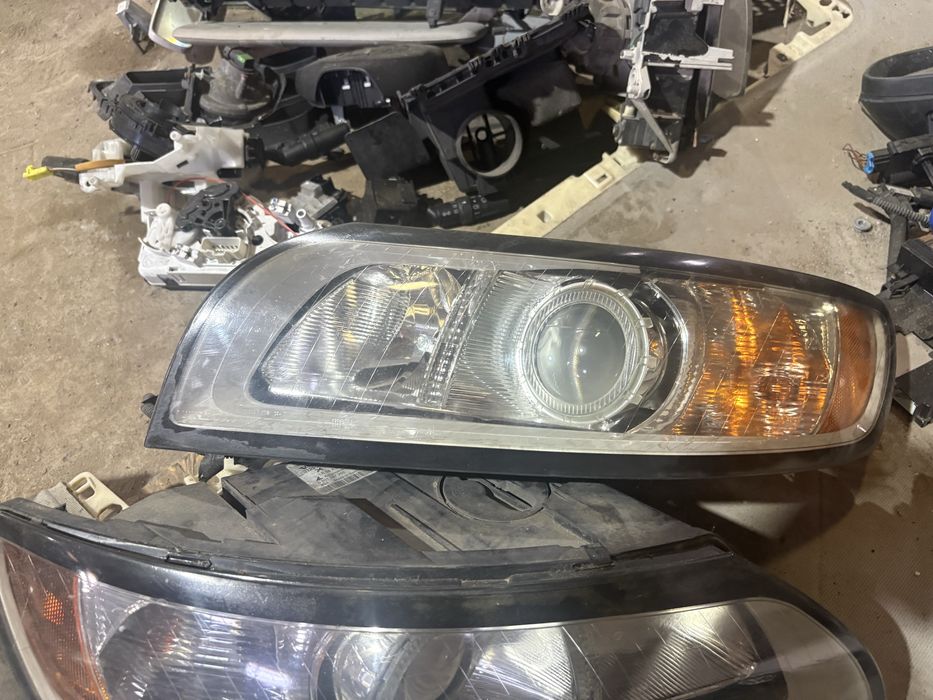 Volvo v50 face Фарове