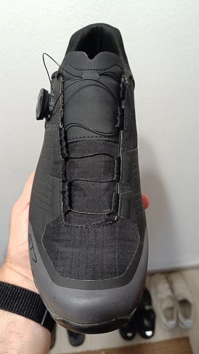 Pantofi Shimano boa 45 ca noi preț 200 ron