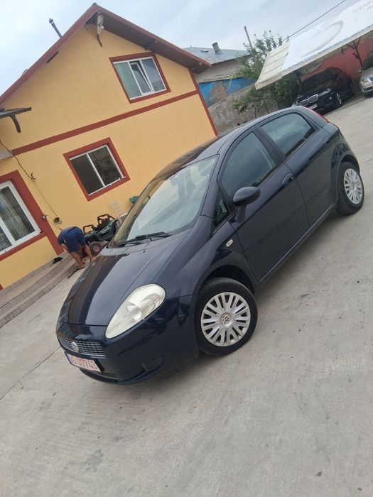 Vând uși de Fiat Panda partea stângă 2010