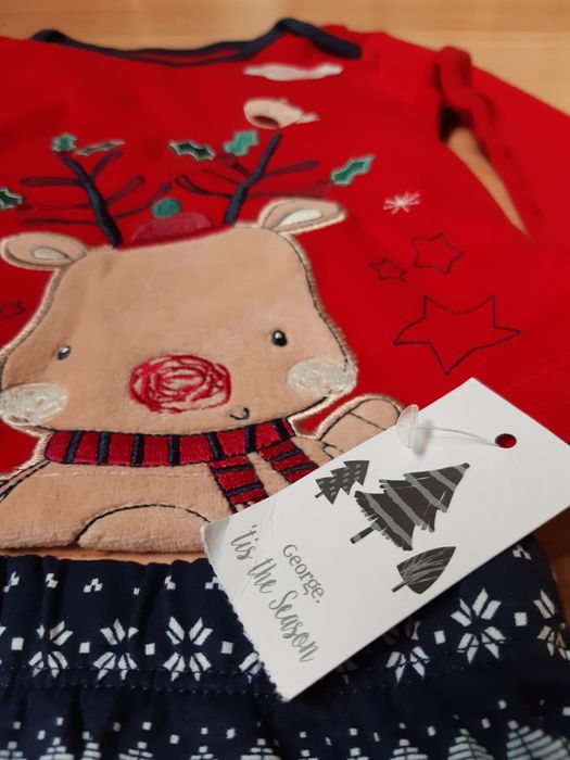 Лот нови коледни бебешки дрешки, размер 6-9 м